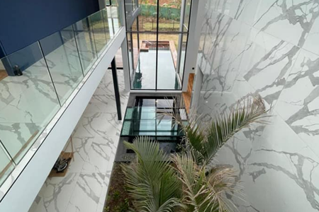 Frameless glass & skylights